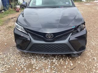 2018 Toyota Camry SE - Primary Damage Left Image